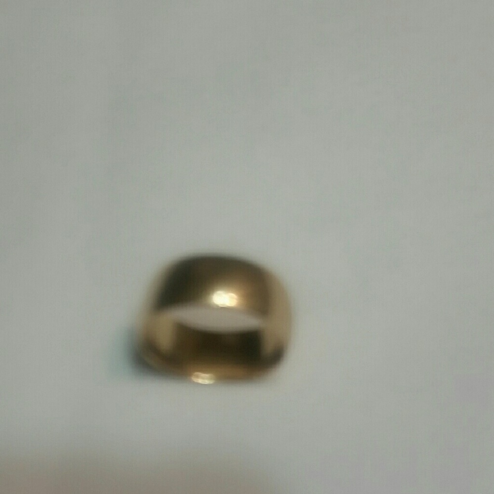 Man's wedding band - Picture 2 of 4